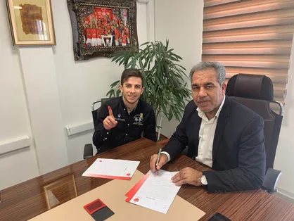 فرشاد احمد&zwnj;زاده به پرسپولیس پیوست