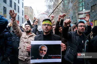 تجمع دانشجویان در دانشگاه تهران