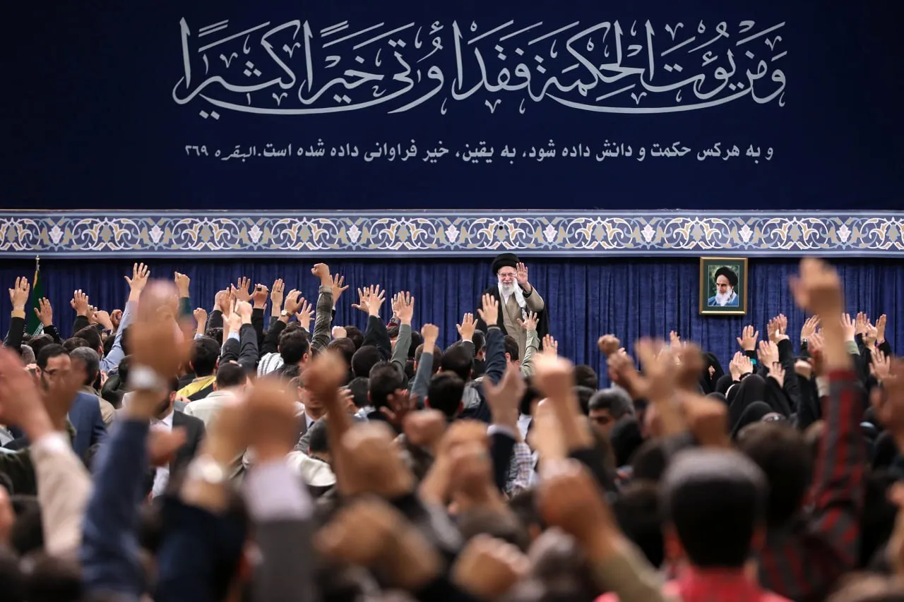 تصاویری از دیدار دانشجویان با حضرت آقا امام خامنه ای