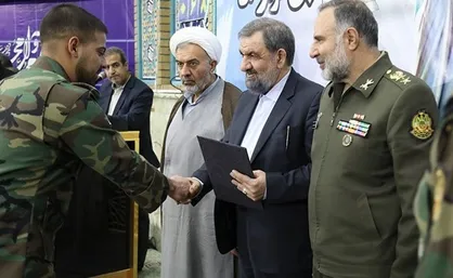حضور محسن رضایی در مراسم اعتکاف دانشگاه امام علی (ع) نیروی زمینی ارتش