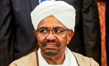 البشیر به مشارکت در قتل تظاهرکنندگان متهم شد