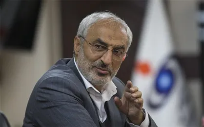گفتگوی زاهدی در پخش زنده اینستاگرامی / اینکه ۹۰ درصد از دانشجویان به اپلیکیشن شاد دسترسی دارند را نمی&zwnj;پذیرم!