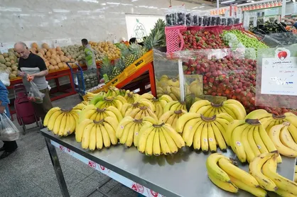قیمت انواع میوه در میادین و بازار&zwnj;های میوه و تره بار کاهش یافت