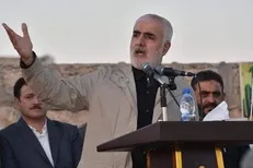 سردار غفاری: حاج قاسم از صف دشمن یارگیری می‌کرد/او یمنی‌هارا به خودکفایی رساند
