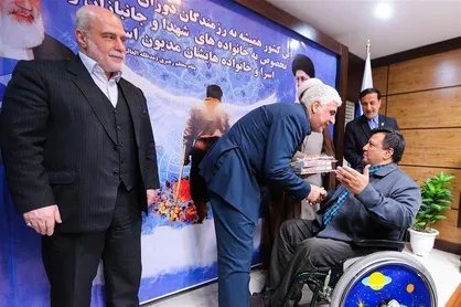 مراسم دیدار و تقدیر از ایثارگران و جانبازان دانشگاه آزاد اسلامی برگزار شد