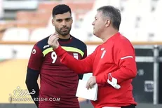 عکس| کنترل نامحسوس به سبک بازیکن مغضوب تیم ملی/ طارمی «اسکوچیچ» را فالو کرد!