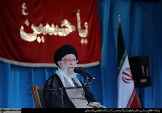  رهبر معظم انقلاب اسلامی در همایش بزرگ اقتدار عاشورایی بسیج و اجتماع با شکوهِ دهها هزار نفر از بسیجیان و جوانان پر شور و انقلابی در ورزشگاه یک‌صد هزار نفری آزادی تهران حضور یافتند. 