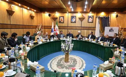برای جلوگیری از تعرض دشمن به نقاط قوت نظام به معارف ناب اسلامی مسلح شویم