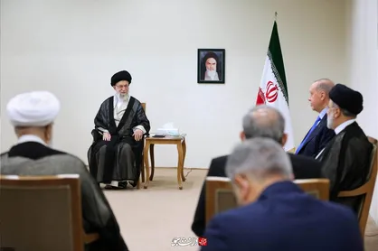 رهبر انقلاب خطاب به اردوغان: حمله نظامی به شمال سوریه به ضرر ترکیه، سوریه و منطقه و به نفع تروریست&zwnj;ها خواهد بود