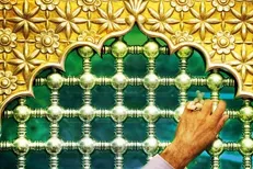 ادبیات زیارت در حکمرانی اسلامی وارد شود
