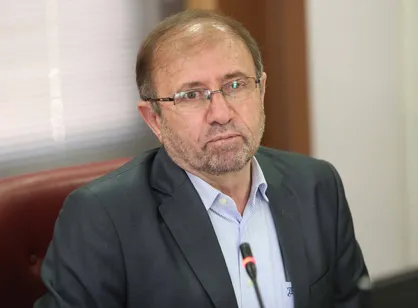 اگر اقتصاد می&zwnj;خواهد زنده بماند باید از راه علم و فناوری بگذرد / دانشگاه&zwnj;ها فقط کارمندپروری می&zwnj;کنند