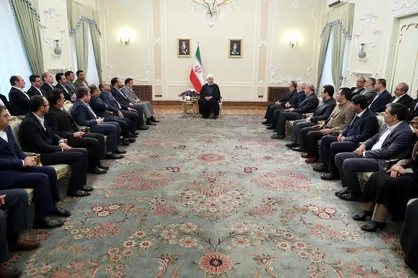 فقرزدایی، هدف بلندمدت دولت دوازدهم است/ برجام اولین مسئله پس از انقلاب است که با آمریکا اختلاف نظر داریم