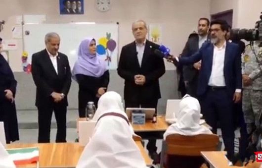 هر دانش‌‎آموز یک لامپ خاموش کند، ۱۵ میلیون لامپ می‌شود/ نخواهیم گذاشت چرخ کارخانه‌ها بخوابد