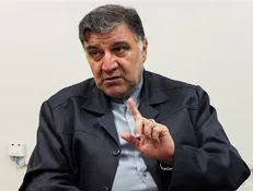 اخوان فرد: دستور ترامپ مبنی بر شلیک به قایق‌های ایرانی در خلیج فارس 
