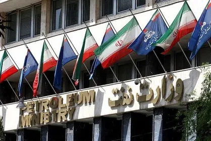 فراخوان جذب نیرو در صنعت نفت/ ۱۷ هزار نیرو تا ۱۴۰۸ بازنشسته می&zwnj;شوند