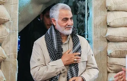 سی سال&zwnj; است نخوابیده&zwnj;ام