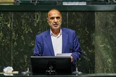بیاتی: آقای رئیس‌جمهور! شما می‌گویید تحریم‌ها و اسنپ‌بک تاثیری ندارد، اما در عمل دلار و طلا سر به فلک کشیده؛ با مردم رو راست باشید + فیلم