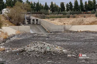 بازدید خبرنگاران از روند لایروبی نیروهای خدمات شهری شهرداری تهران