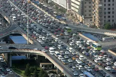 ترافیک پر حجم در مسیر‌های منتهی به تهران/ لغزنده شدن برخی محور‌های مواصلاتی