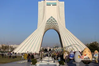حال و هوای نوروزی برج آزادی