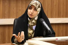 فضه سادات حسینی: من مجری نبودم؛ فقط مهمان دل‌های خانواده‌های شهدا بودم/ راهی که رفتیم، فقط کار رسانه‌ای نبود؛ بخشی از زندگی‌مان شد