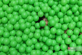 345435