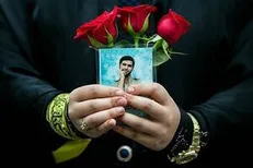 کافه‌نشینی تکاور مدافع حرم با خانم نویسنده! + عکس