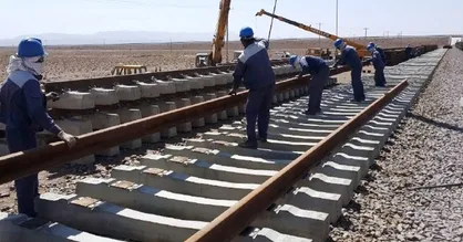 کارگران شرکت خط و ابنیه فنی تراورس حدود ۴ ماه حقوق معوقه دارند
