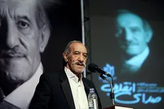خواننده «آمریکاآمریکا» برای «سردار» می‌خواند