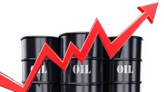 افزایش ۴۳ سنتی قیمت نفت در پی تنش‌های آمریکا و ایران