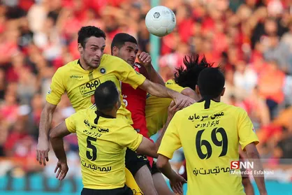 برتری دو بر صفر سپاهان مقابل پرسپولیس