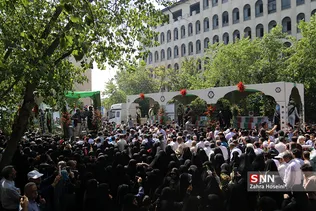 مراسم تشییع پیکر مطهر ۱۵۰ شهید دفاع مقدس در تهران