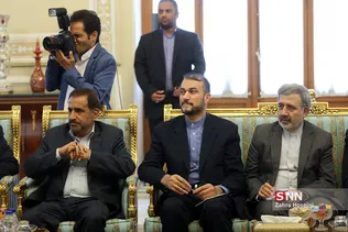 دیدار نائب‌‌ رئیس مجلس عراق با علی لاریجانی