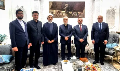 وزیر علوم: تجربه ایران در توسعه آموزش عالی در اختیار عراق قرار می&zwnj;گیرد