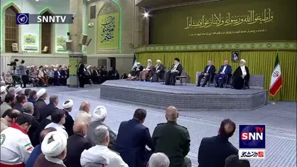 تاکید رهبر انقلاب بر نقش خواص در شکل&zwnj;گیری امت اسلامی