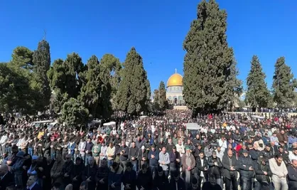 حضور ۸۰ هزار نفر در نماز جمعه مسجد الاقصی