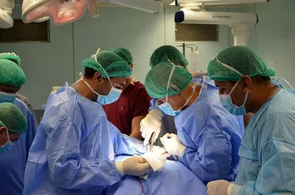هشدار در مورد خروج پزشکان متخصص از بخش دولتی