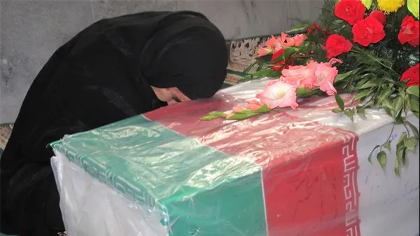 مادر شهید فریدون سگوند آسمانی شد