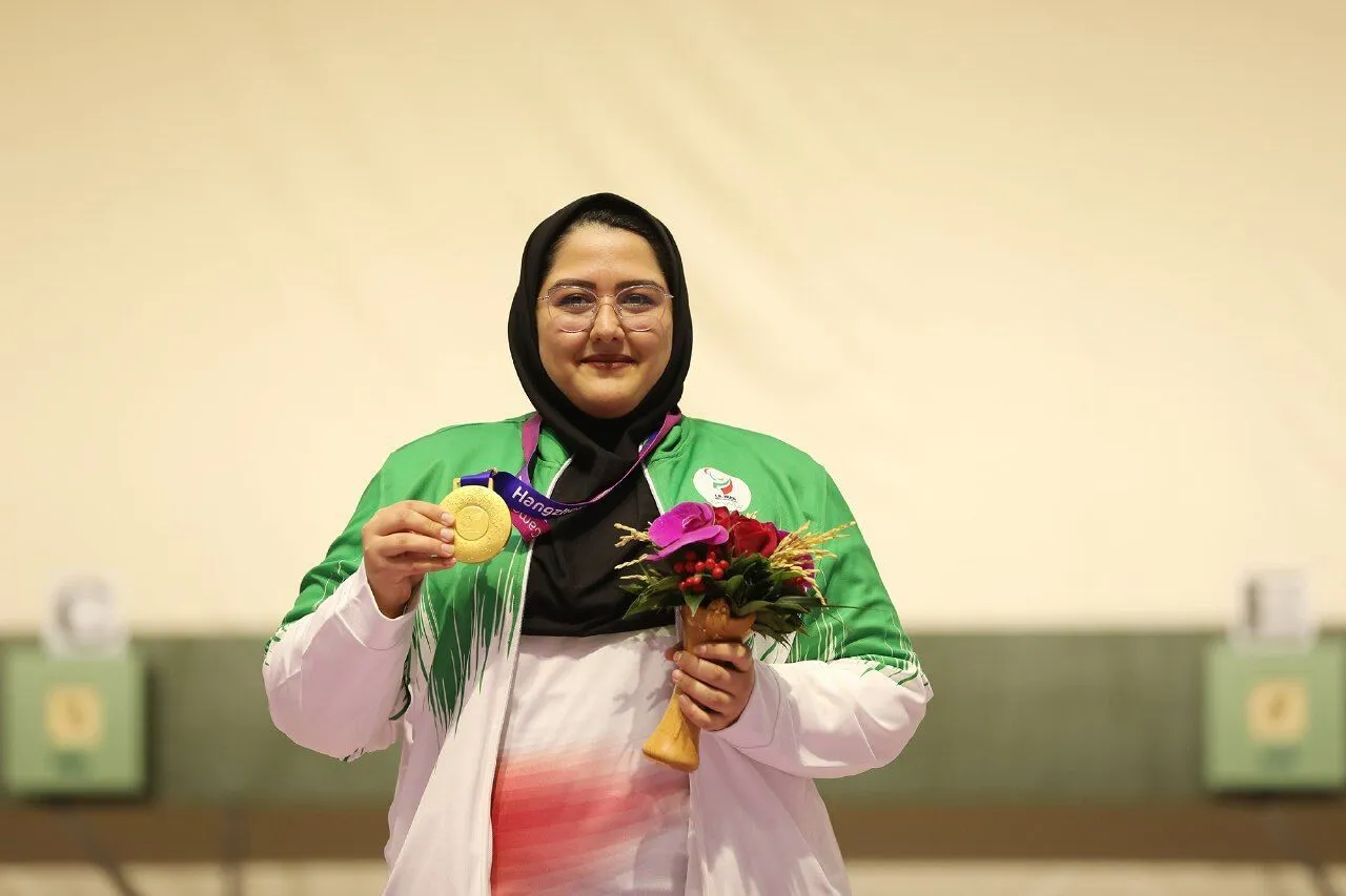 فائزه احمدی: بالا بردن پرچم ایران برایم از هر پاداشی مهم‌تر است