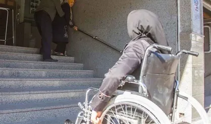 شهر بی&zwnj;دسترس / وقتی معلولان در حاشیه توسعه شهری می&zwnj;مانند