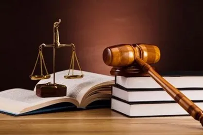 بعد از طلاق، کودک تا چندسالگی با مادر است؟