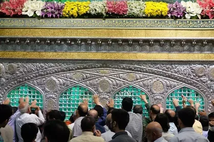حدیثی گهربار از عالم آل محمد درباره احترام به پدر و مادر