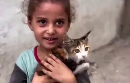 جلوه&zwnj;ای از گرمای قلب کودکان غزه در میان جنگ