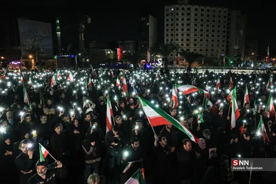 اجتماع شبانه مردم تهران در سوگ شهادت رهبر انقلاب