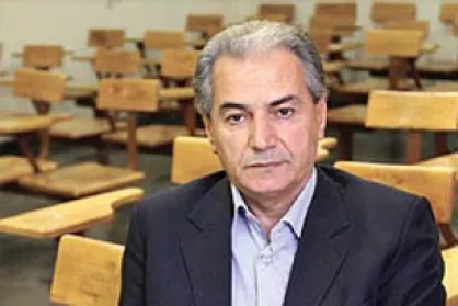 دولت در مدیریت اقتصادی مرتکب خطاهای استراتژیک شد