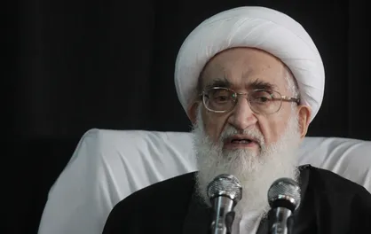 مخالفان دفاع از سوریه و عراق خوارج زمان هستند