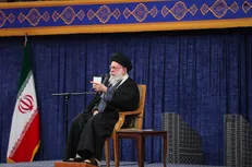 رهبر انقلاب: ملت ایران مجرمان داخلی و بین‌المللی این فتنه را رها نخواهد کرد+ فیلم