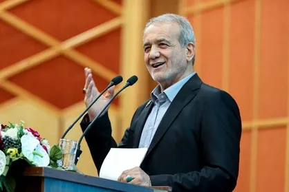 پزشکیان: در جنگ اخیر تعدادی از کشورهای به ظاهر دوست به ما کمک نکردند/ من به جز خدا و مردم، به هیچ کس چشم امید ندارم + فیلم