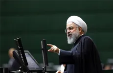 دیکتاتوری مقابل خانه ملت؛ چرا روحانی مصوبات مجلس را ابلاغ نمی‌کند؟