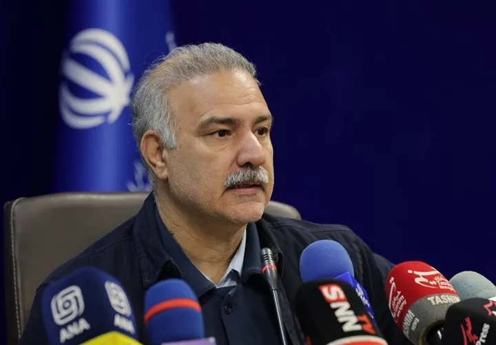 رئیس بیمارستان سوختگی شهید مطهری: کمبود پزشک نداریم، اما متقاضی هم نداریم/ باید حمایت کنیم و امتیازاتی بدهیم تا بیشتر مشتاق شوند + فیلم